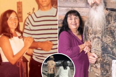 Family Shares Final Photo of Phil & Kay Robertson Holding Hands Before His Death.